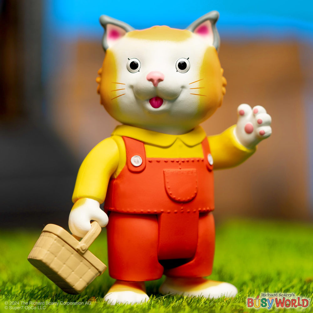 Super7 Huckle Cat picnic basket accessory, enhances storytelling and display.
