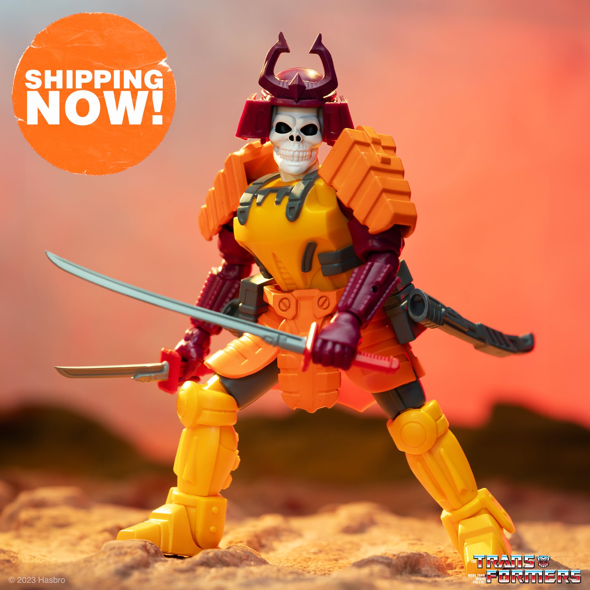 Super7 Bludgeon figure helmet-detail showcases retro cybertronian design.