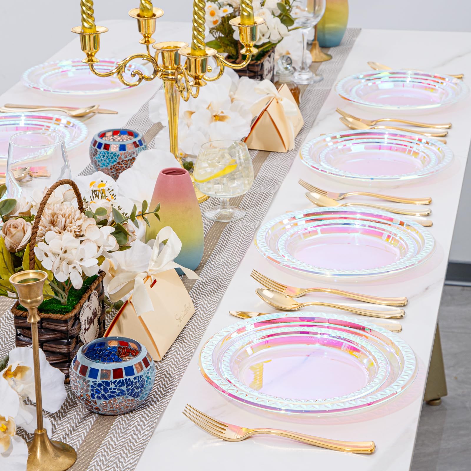 Supernal versatile plates for up to 60 guests with easy setup.