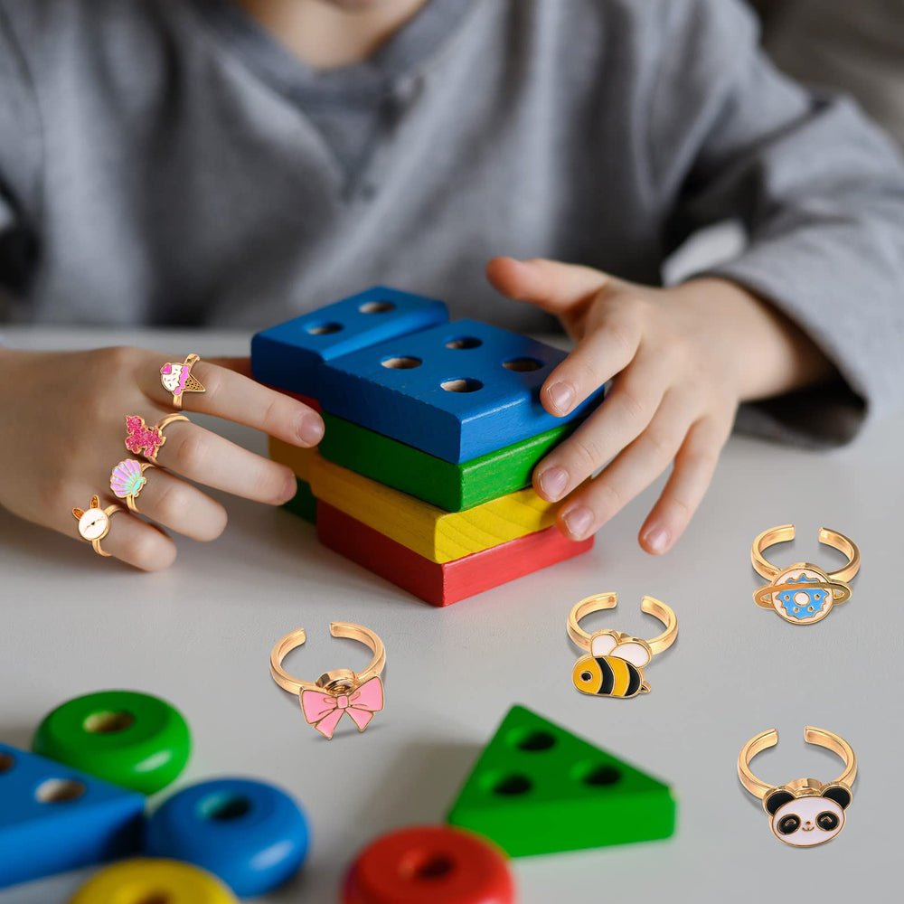 Sureio women mood ring set enhances style while offering subtle fidget-friendly versatility.