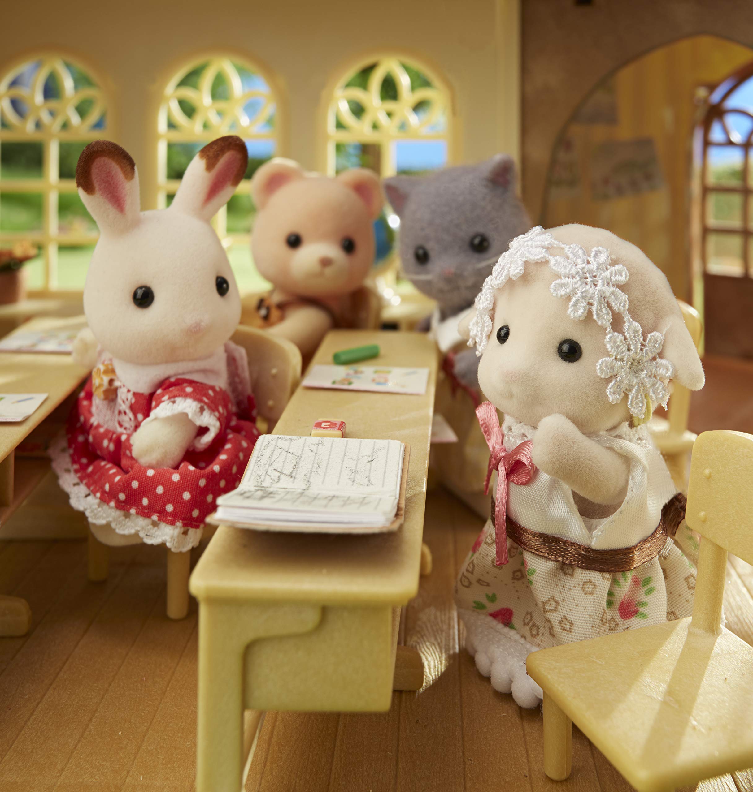 Sylvanian Families Sheep Family lace headbands add cute detailing
