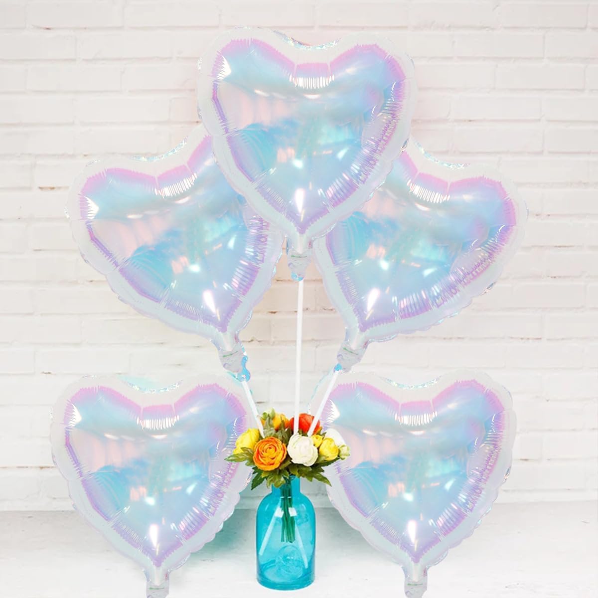 SYNUO Rainbow Heart Balloon adds cute color accents for joyful events.