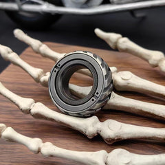 T-Conceal outer ring bounce enhances engaging, subtle hand movement.