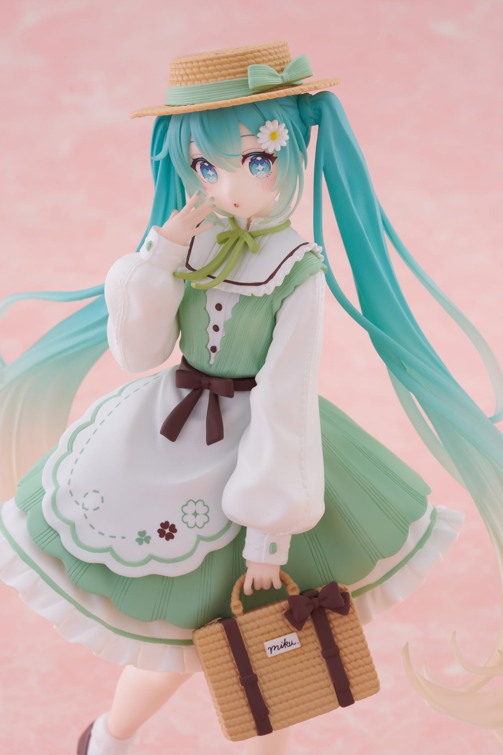 Taito Hatsune Miku figure packaging shot suitable for gifting