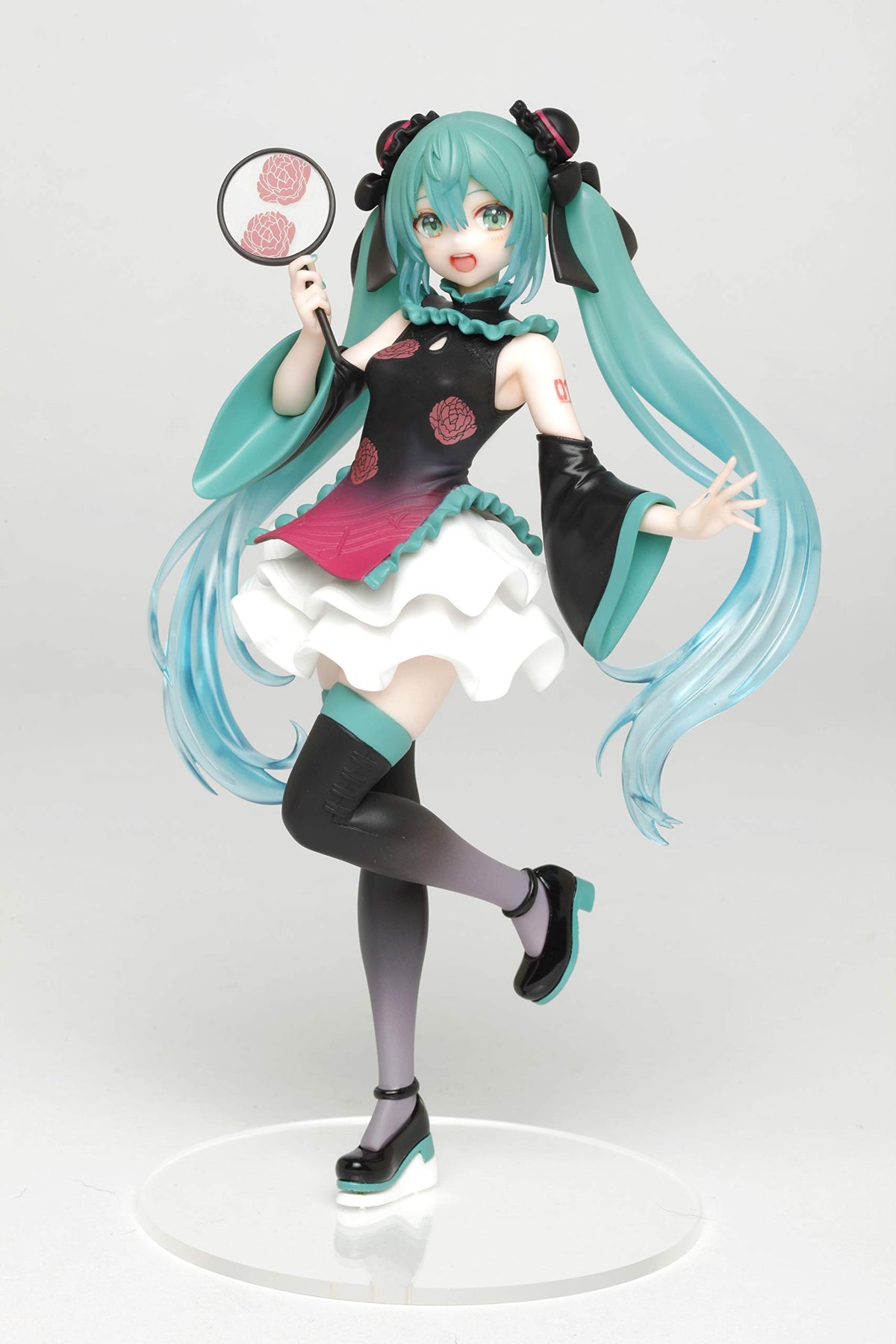 Taito Hatsune Miku Mandarin Dress ver front view for eye-catching display