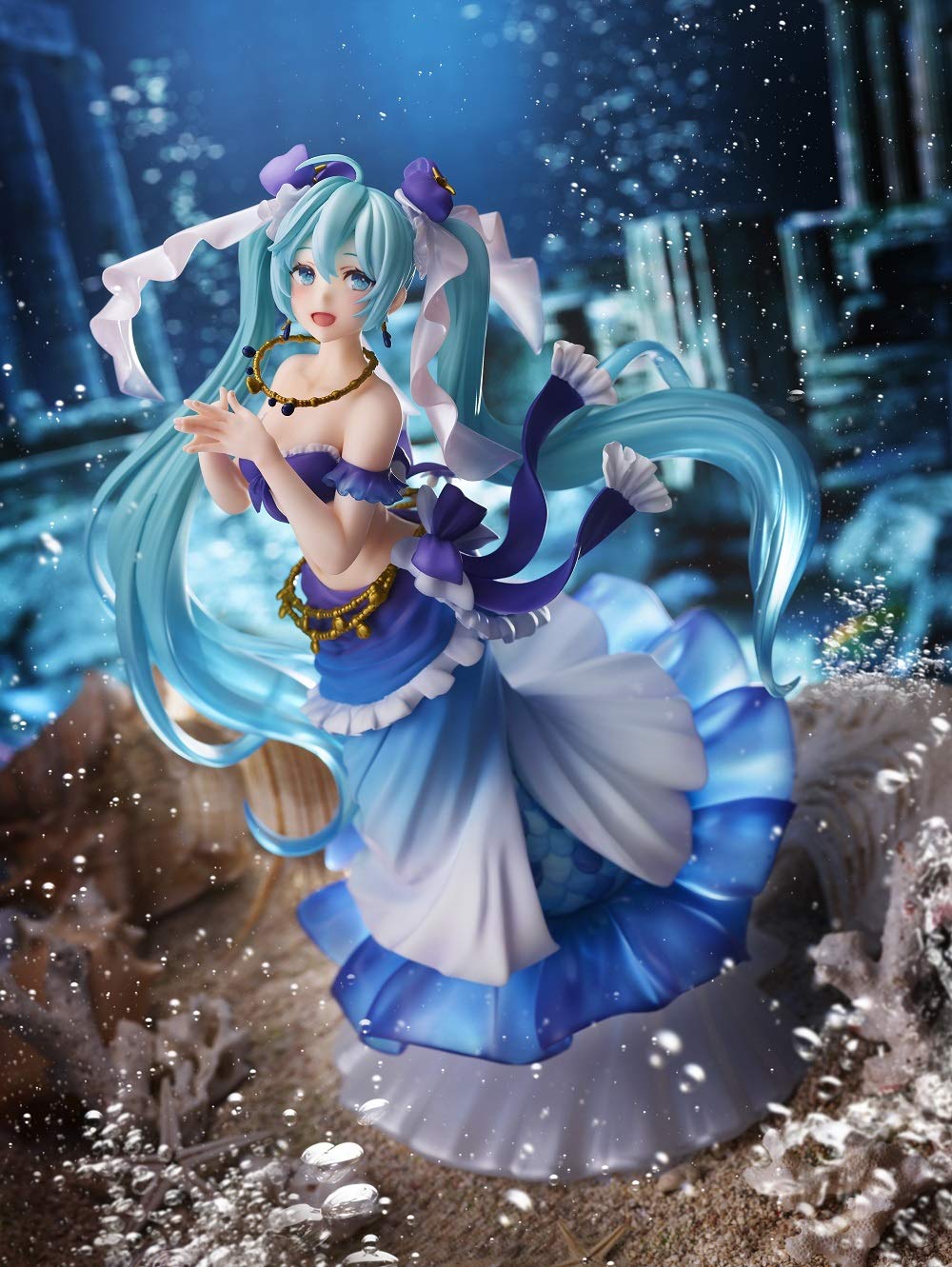 Taito Hatsune Miku Princess AMP Mermaid figure, close-up eyes, detailed features for fans