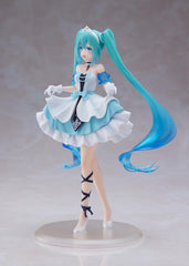Taito Hatsune Miku Wonderland Cinderella outfit detail with vibrant colors