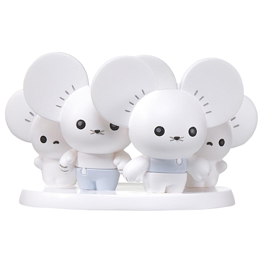 Takara Tomy Maushold Moncolle side view, compact display piece
