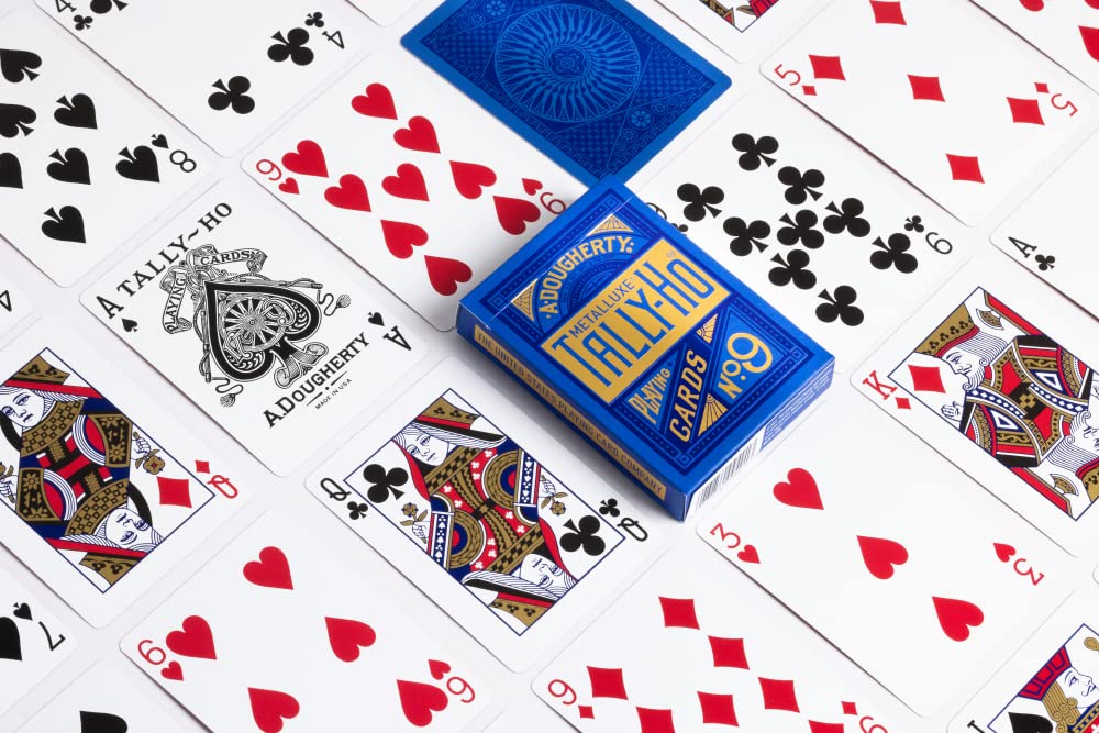 Tally-Ho MetalLuxe premium cardstock offers smooth handling and durability.