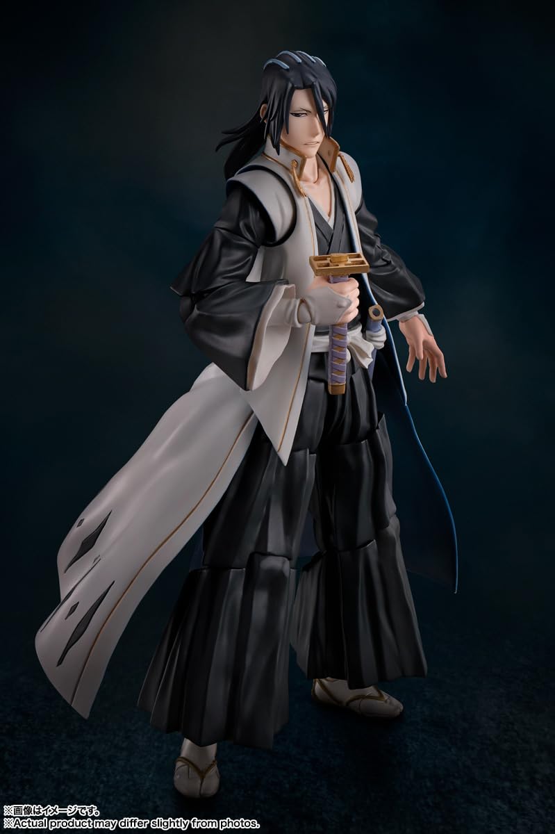 Tamashii Nations Byakuya Kuchiki S.H.Figuarts multiple hands for action poses.
