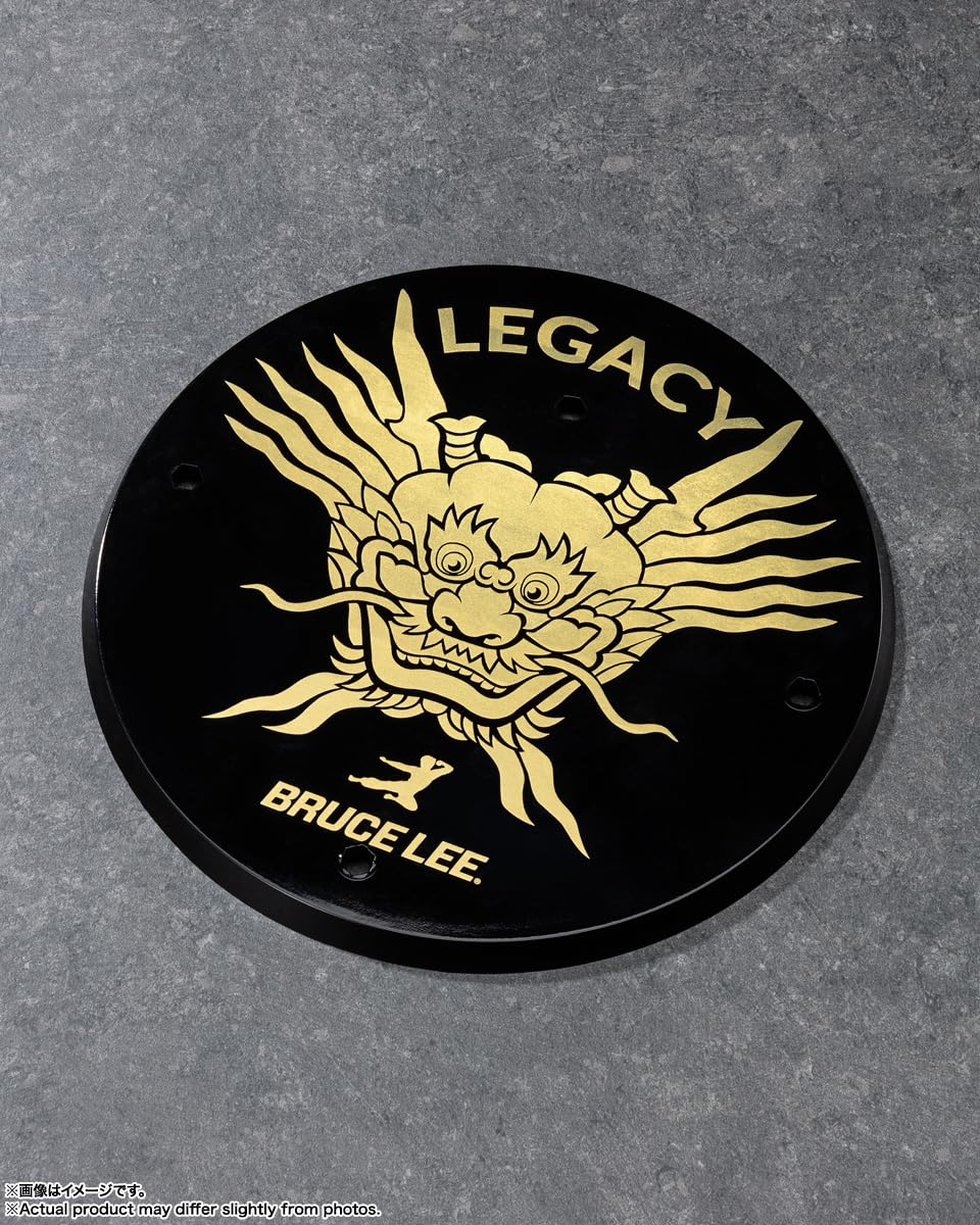 TAMASHII NATIONS Bruce Lee Legacy 50th Ver stand ensures steady presentation