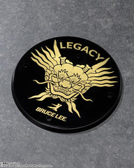 TAMASHII NATIONS Bruce Lee Legacy 50th Ver stand ensures steady presentation