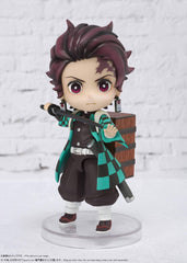 Lifelike eyes and detailed sculpt on Tamashii Nations Tanjiro mini