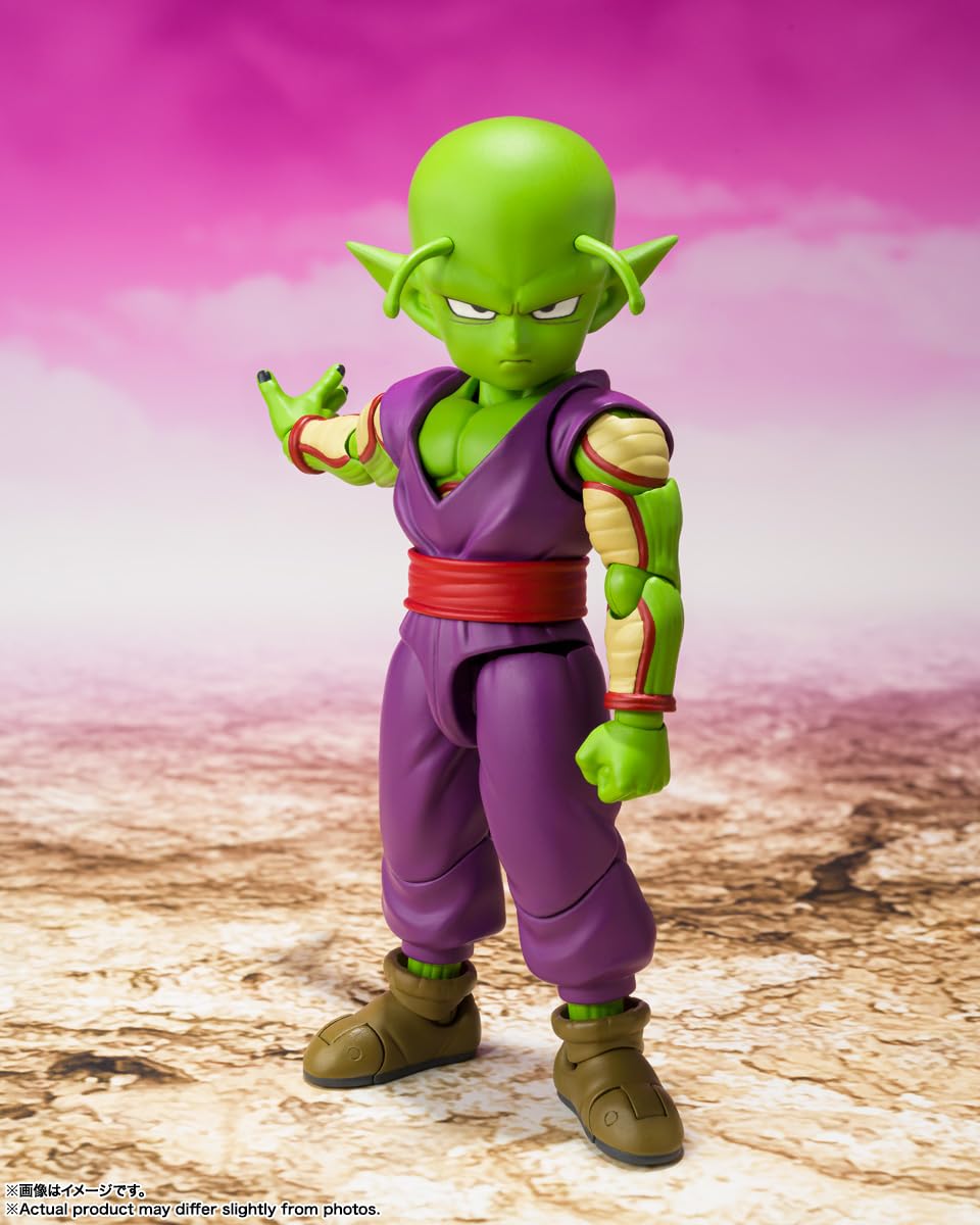 Tamashii Nations Piccolo replacement arms for action-ready posing.