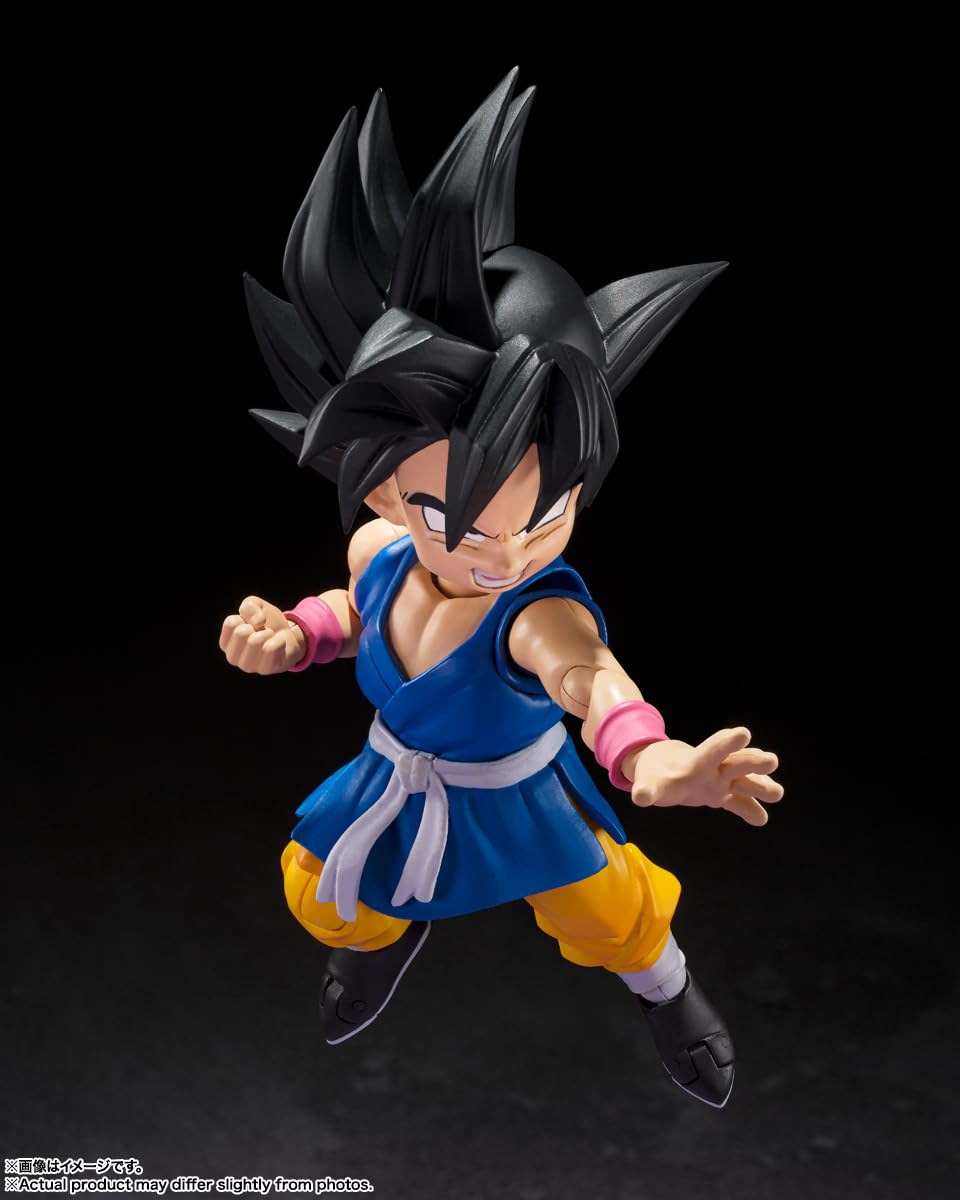 Tamashii Nations Goku optional head and uniform for varied looks.