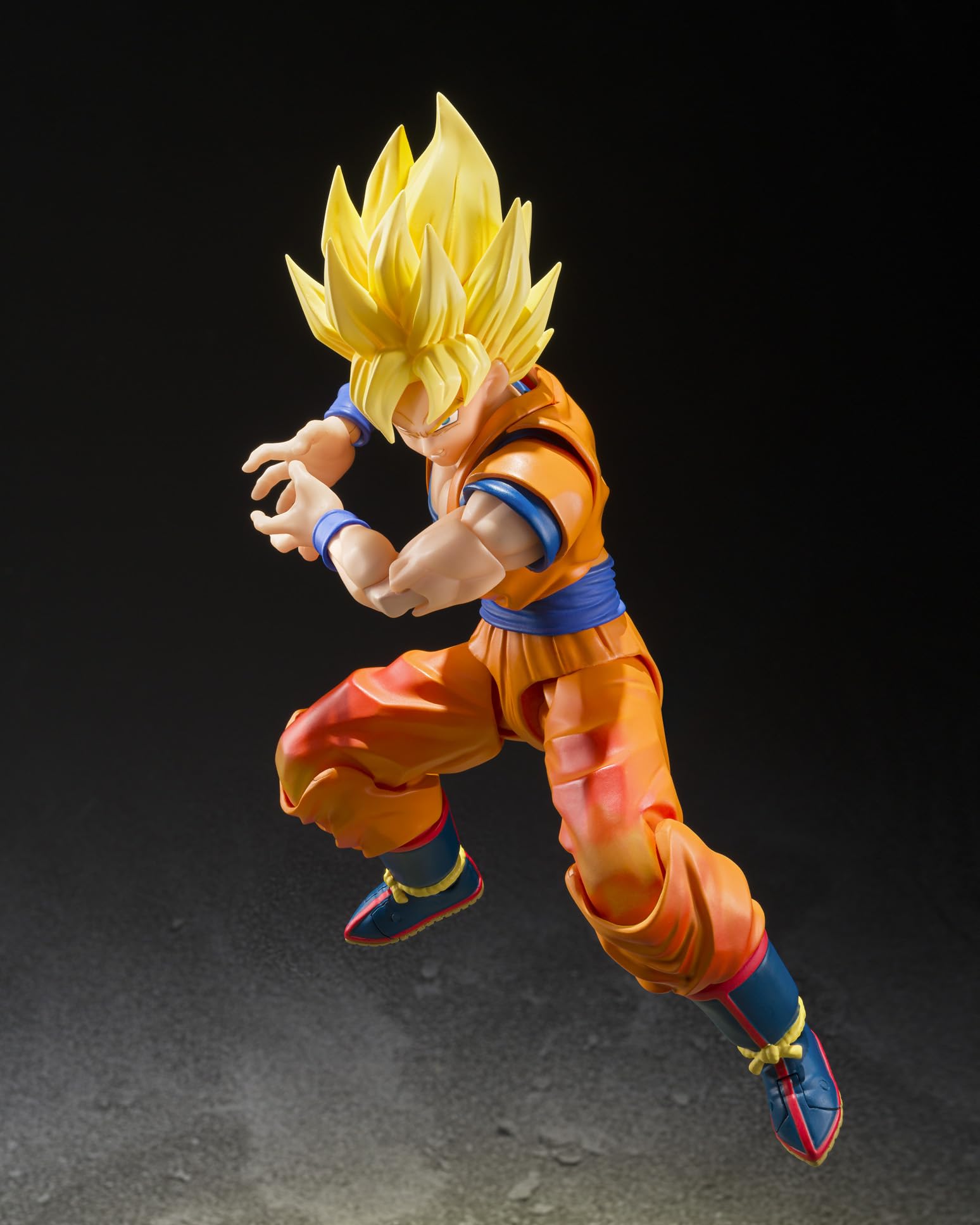 Tamashii Nations Dragon Ball Z Goku figure brushed-movable articulation detail