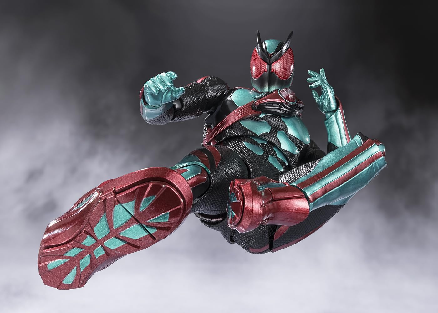 Official packaging label confirms Bandai Namco licensing for this figure.