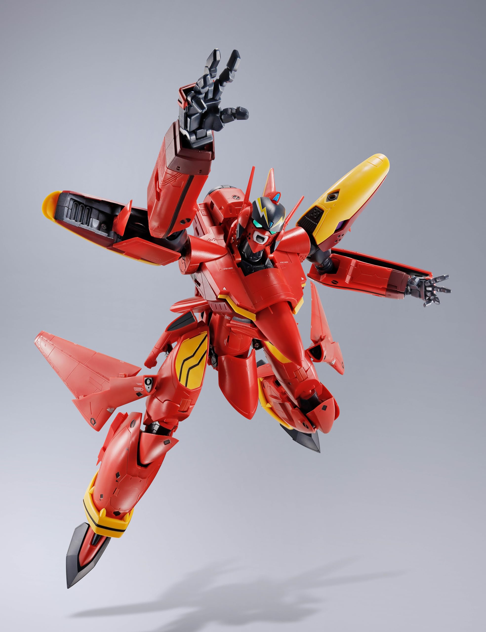 TAMASHII NATIONS Macross 7 VF-19 Excalibur transforming cover storage keeps parts tidy