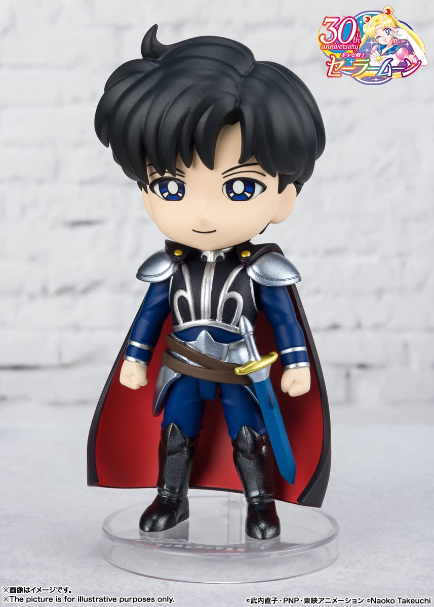 TAMASHII NATIONS Mini stand provides stable posing on desk or shelf.