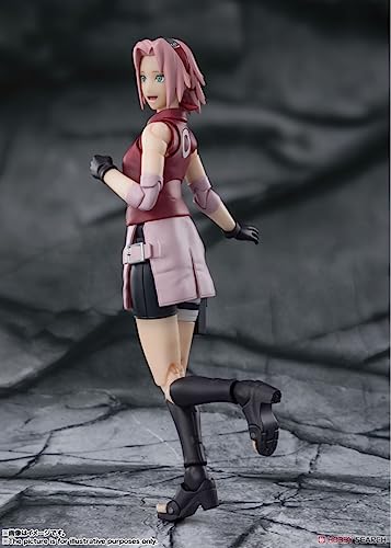 Tamashii Nations Sakura Haruno S.H.Figuarts multiple hands enable versatile poses.