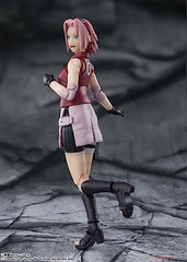 Tamashii Nations Sakura Haruno S.H.Figuarts multiple hands enable versatile poses.