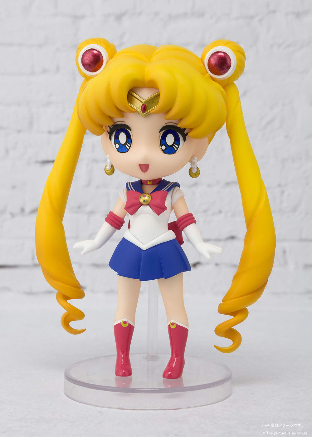 Sailor Moon Figuarts Mini ready for shelf or desk display