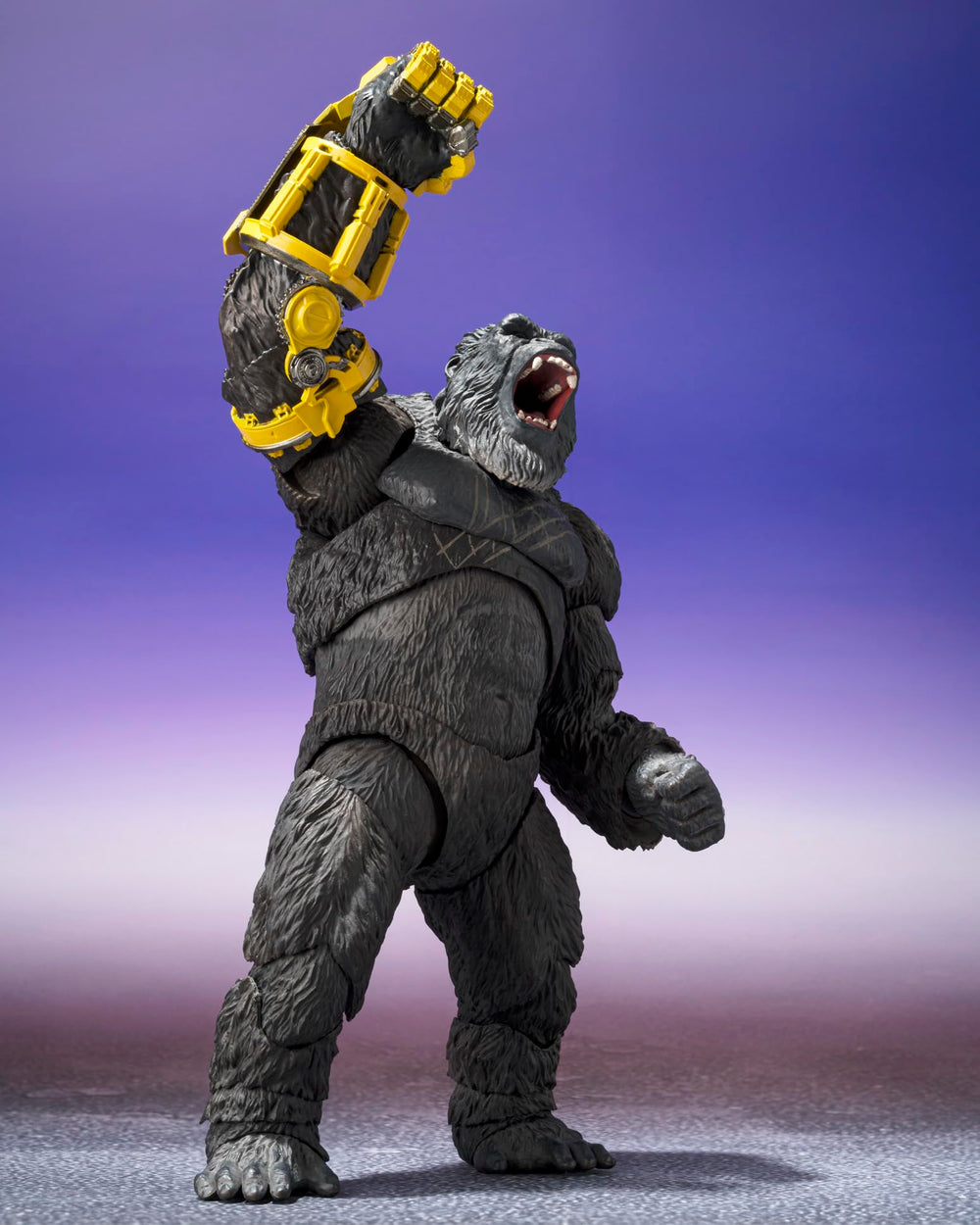 Optional head for Skar King enables expressive display angles.