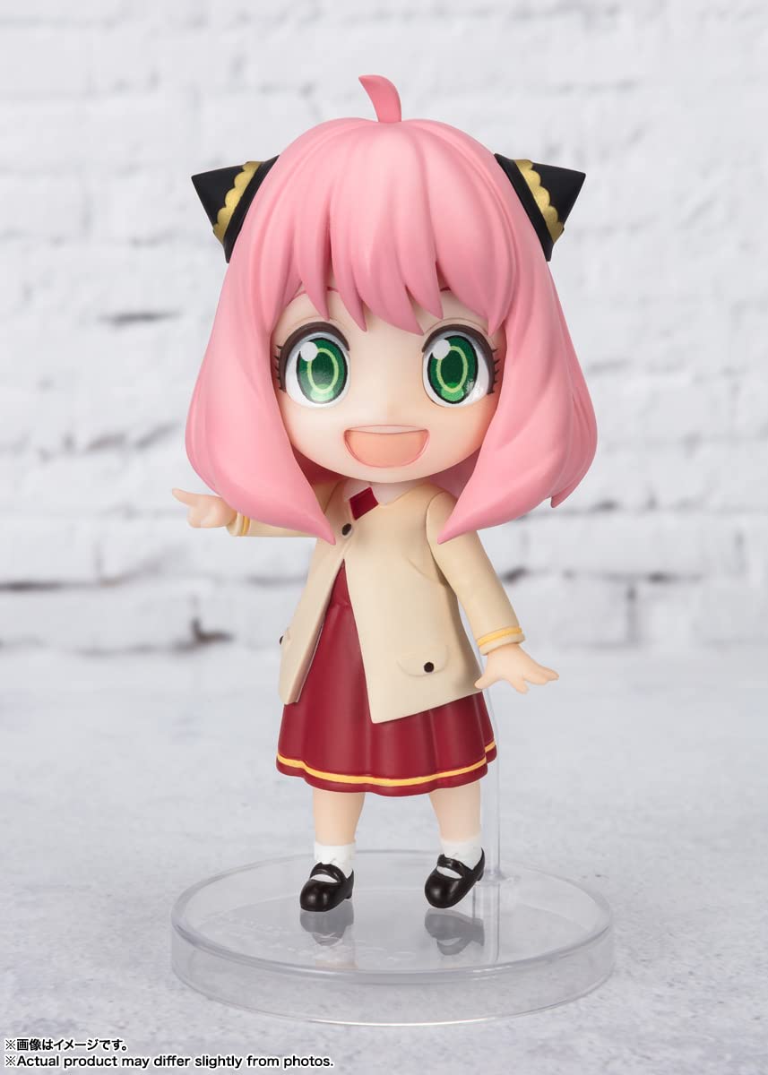 TAMASHII NATIONS Spy x Family Anya Forger figure packaging shows official license