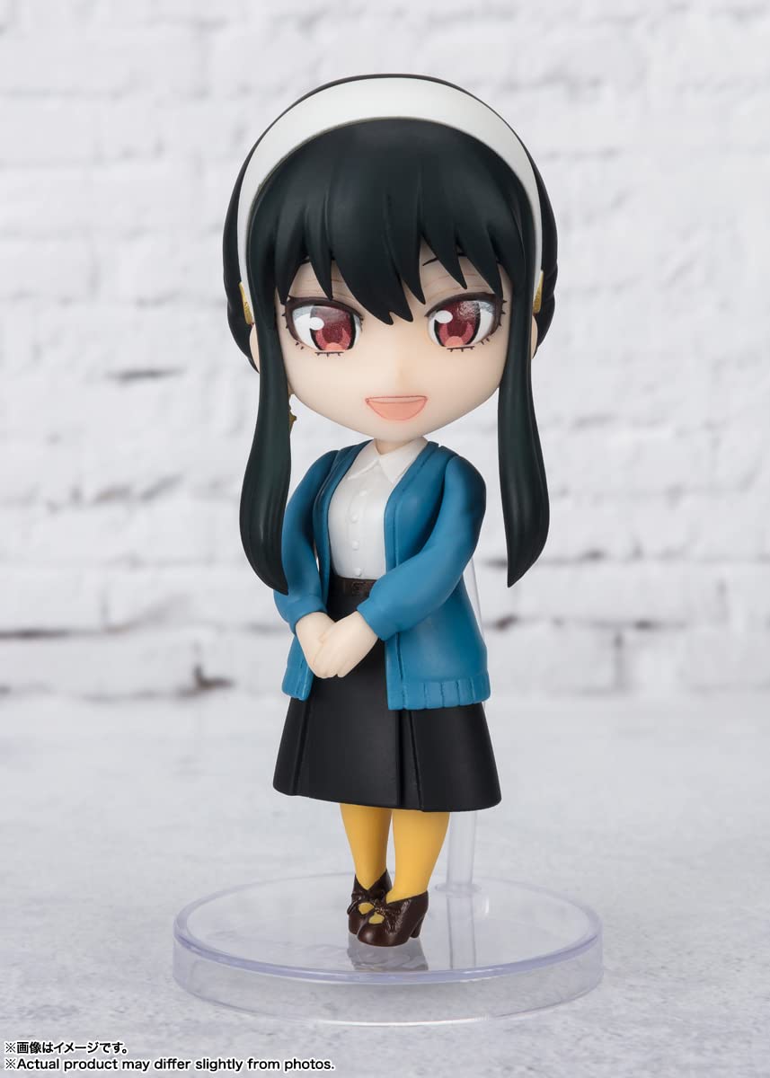 Tamashii Nations Yor Forger figure with stand offers stable posing for dynamic scenes