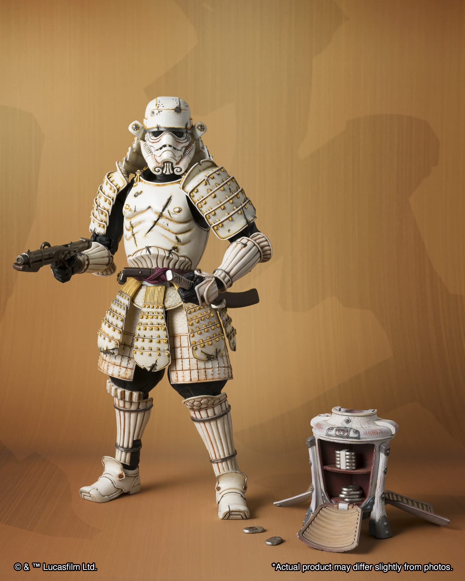 Tamashii Nations Beskar ingots set, highlights armor features for collectors.