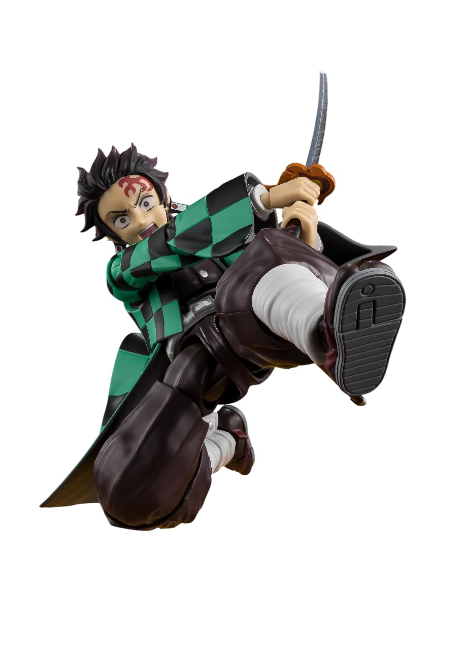 Tamashii Nations Tanjiro Kamado S.H. Figuarts full figure enables dynamic display poses.