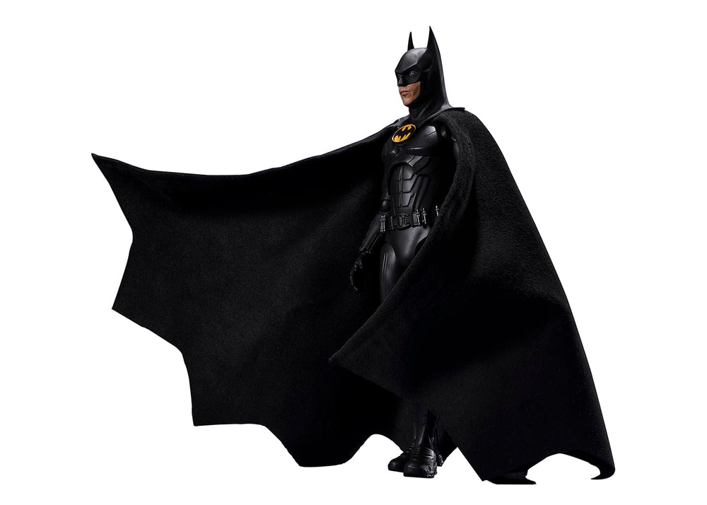 Tamashii Nations The Flash Batman S.H.Figuarts front view for display