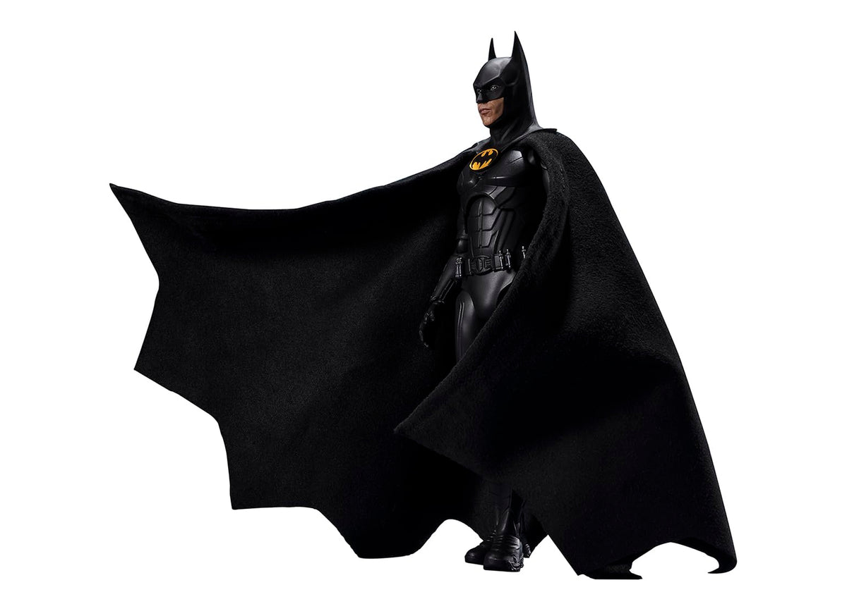 Tamashii Nations The Flash Batman S.H.Figuarts front view for display