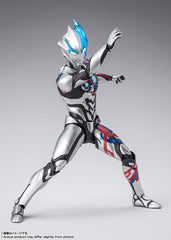 Weapon accessory to recreate signature action moments.