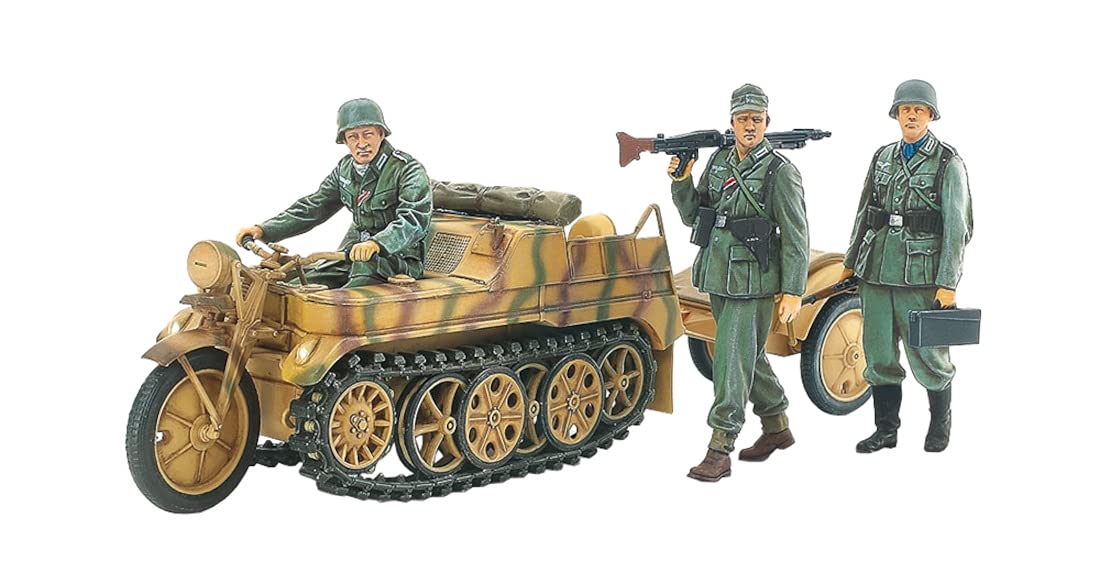 TAMIYA 35377-000 Kettenkrad front view with detailed panels for display