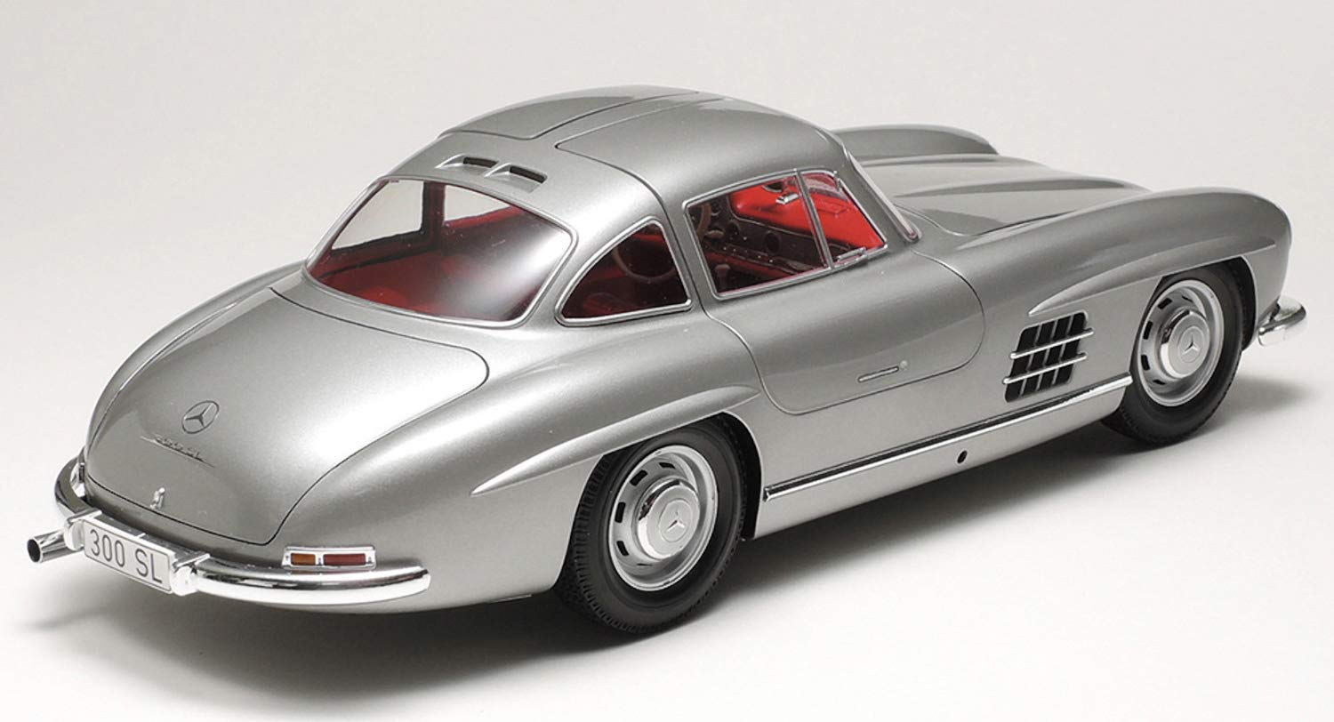 TAMIYA Mercedes-Benz 300SL 1/24 rear view highlights authentic detailing