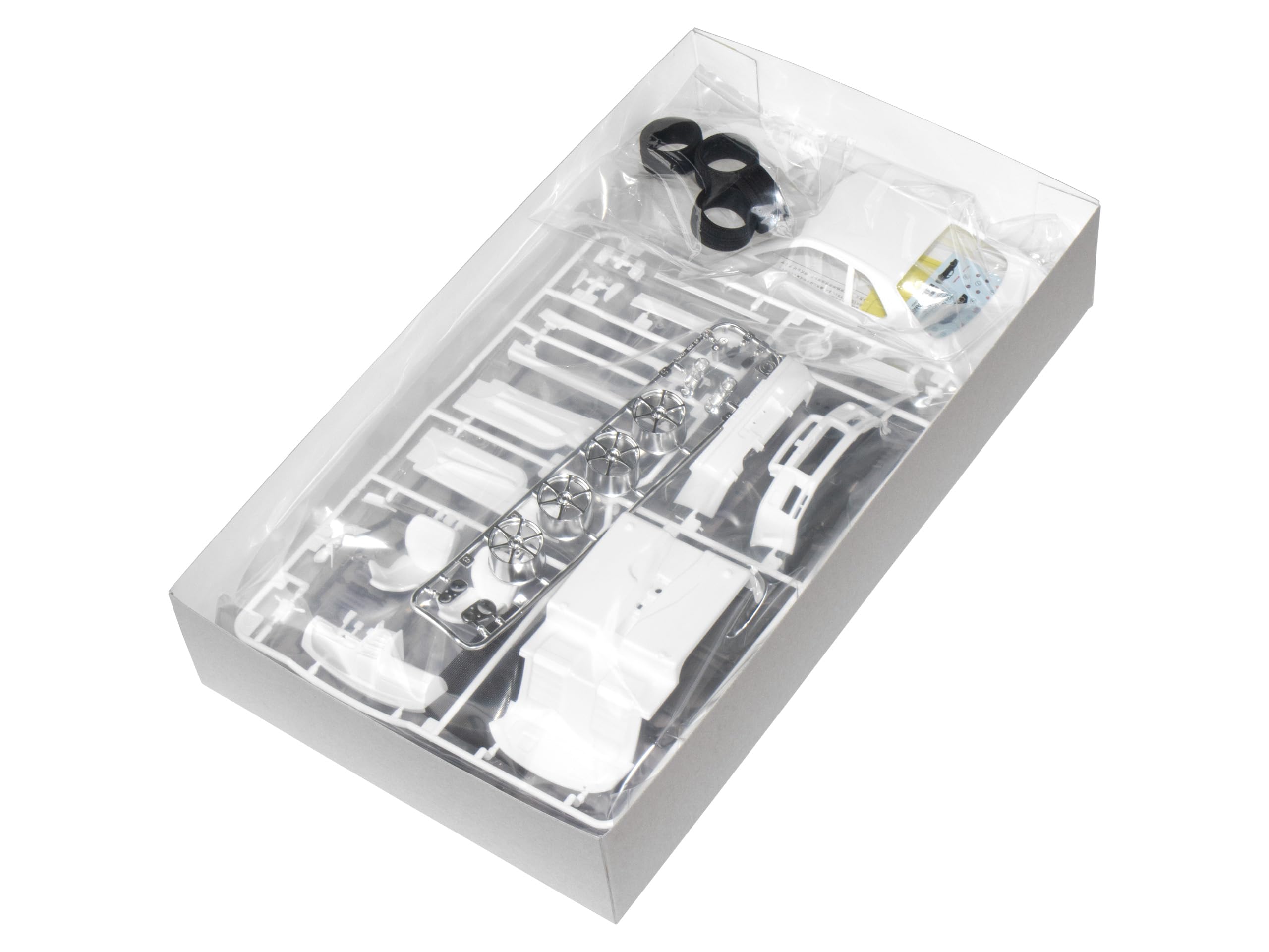 Instruction manual guides precise assembly of the Skyline GT-R R34 kit.