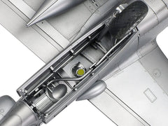 TAMIYA P-38J Lightning panel lines highlight for realistic texture.