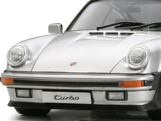TAMIYA Porsche Turbo 1988 1:24 wheel detail for authentic realism.