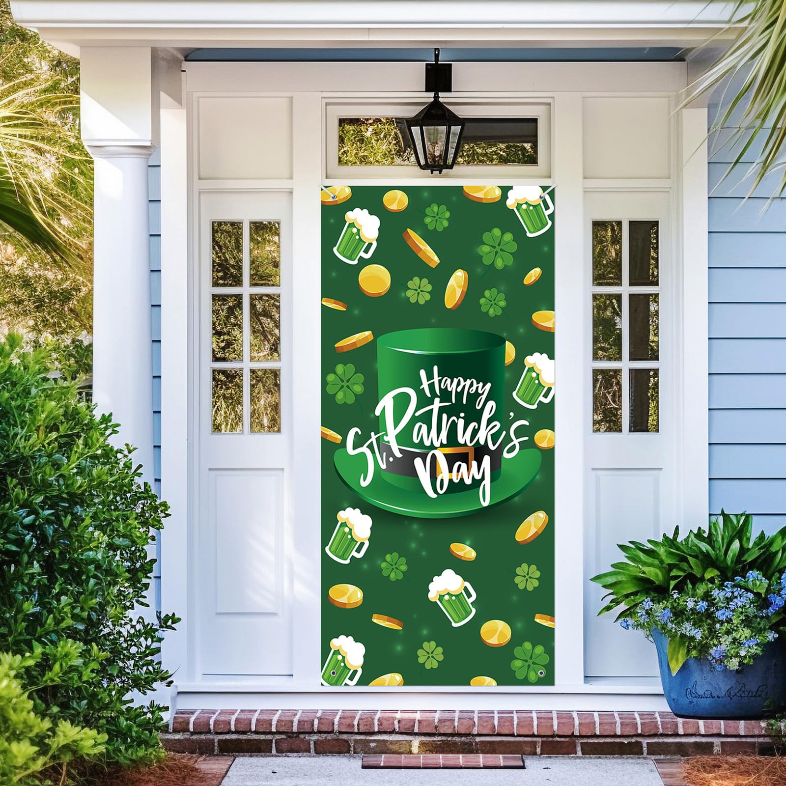 Tangren green shamrock porch sign brightens indoor or outdoor spaces.