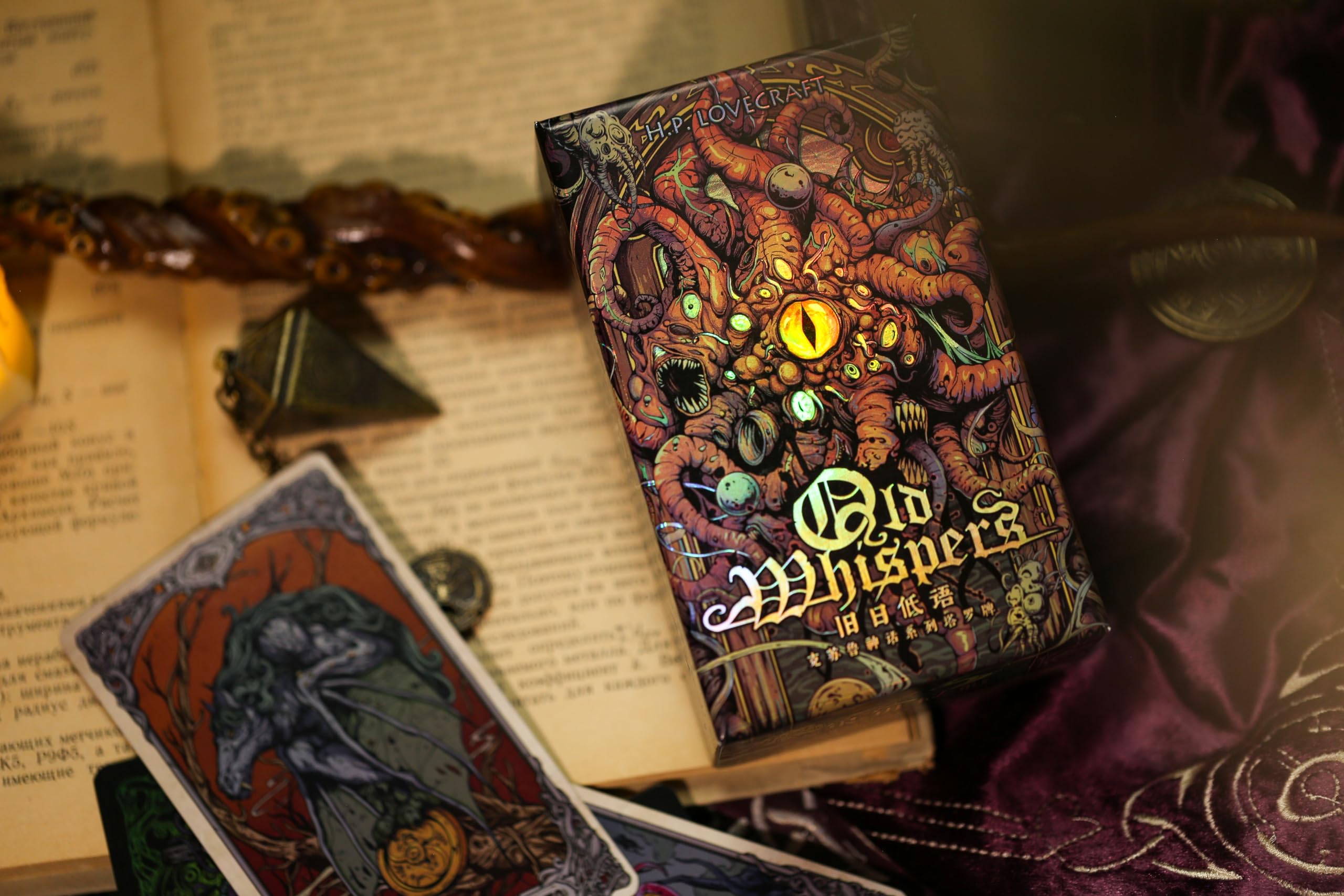 TAOYATAO Cthulhu tarot cards sized 70x120 mm for easy handling and shuffling.