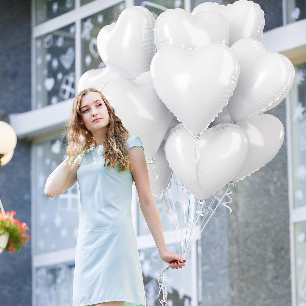 TAOYE bridal party decor with heart balloons elevates elegance.