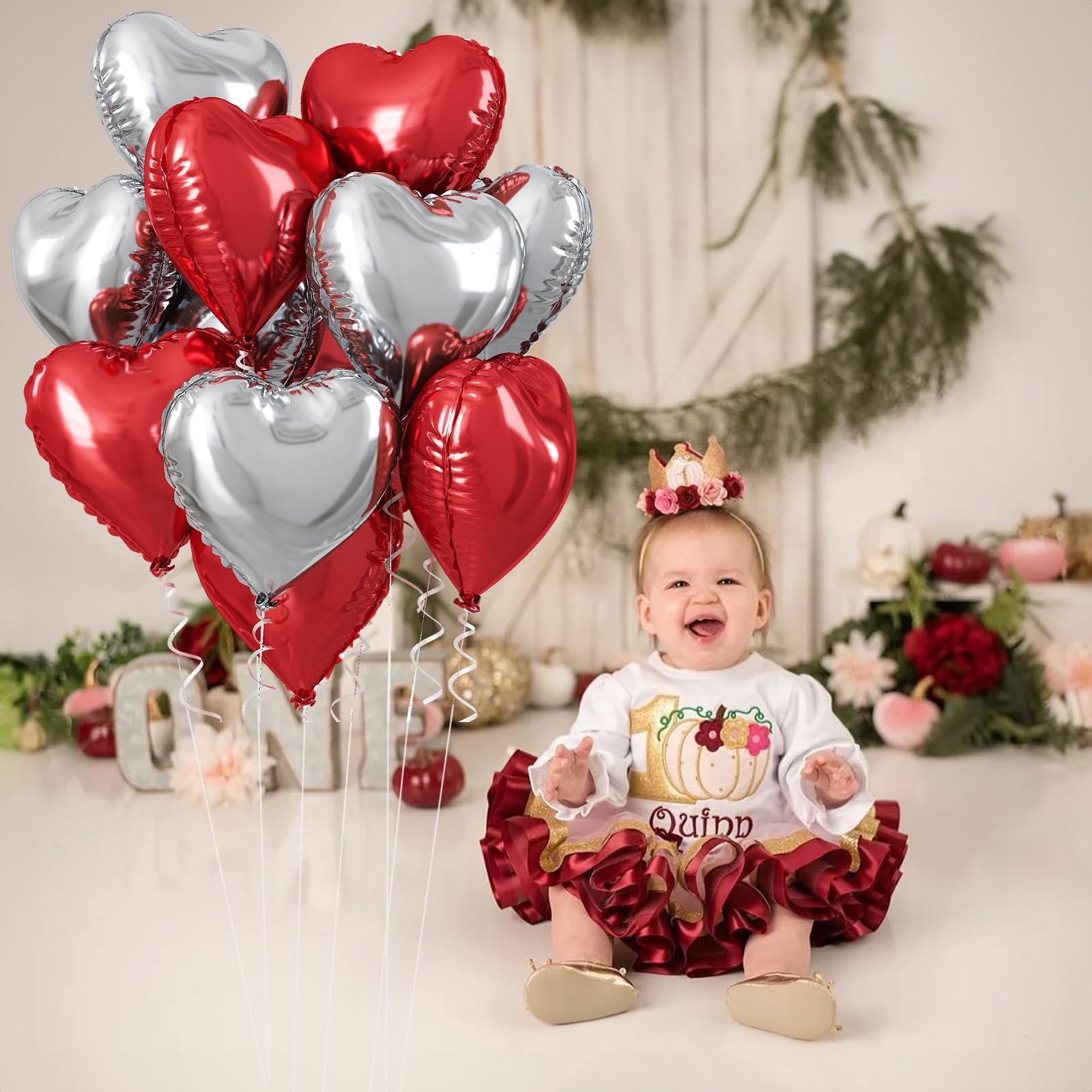 TAOYE reusable heart foil balloon ideal for photo backdrops