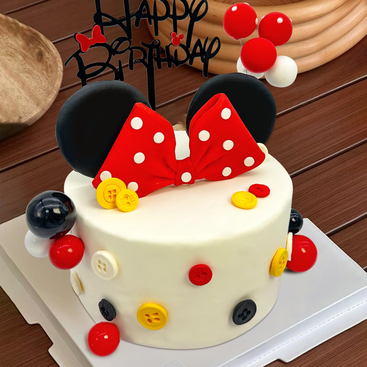 Tarocynn cake decoration assembly creates memorable table displays