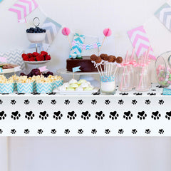Tatuo table cover suitable for indoor or outdoor dog-themed parties