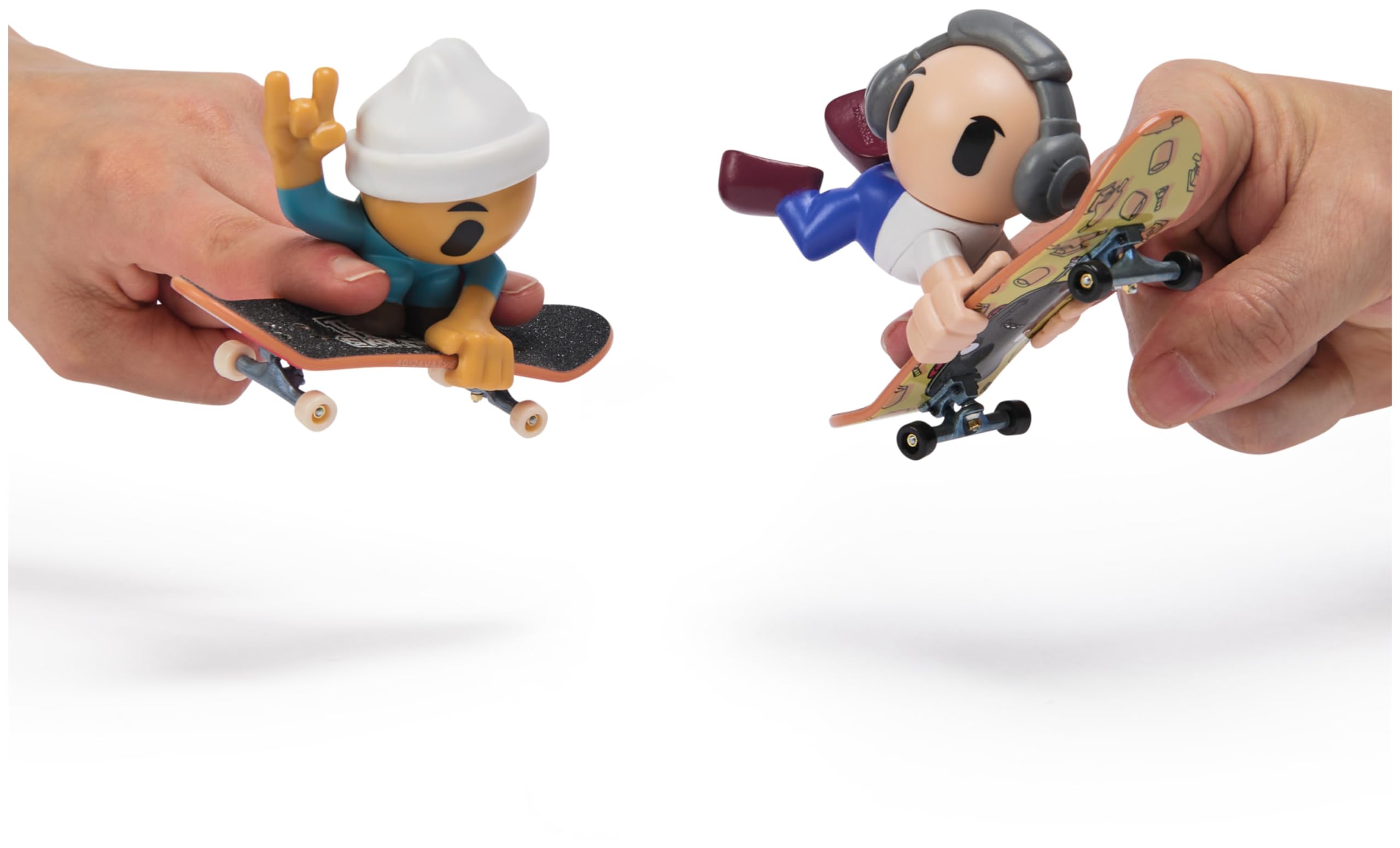 Ultra Sk8 Bus accessory expands play and storage options.