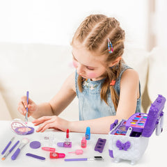 Teensymic brushes set enables precise blending during pretend makeup.