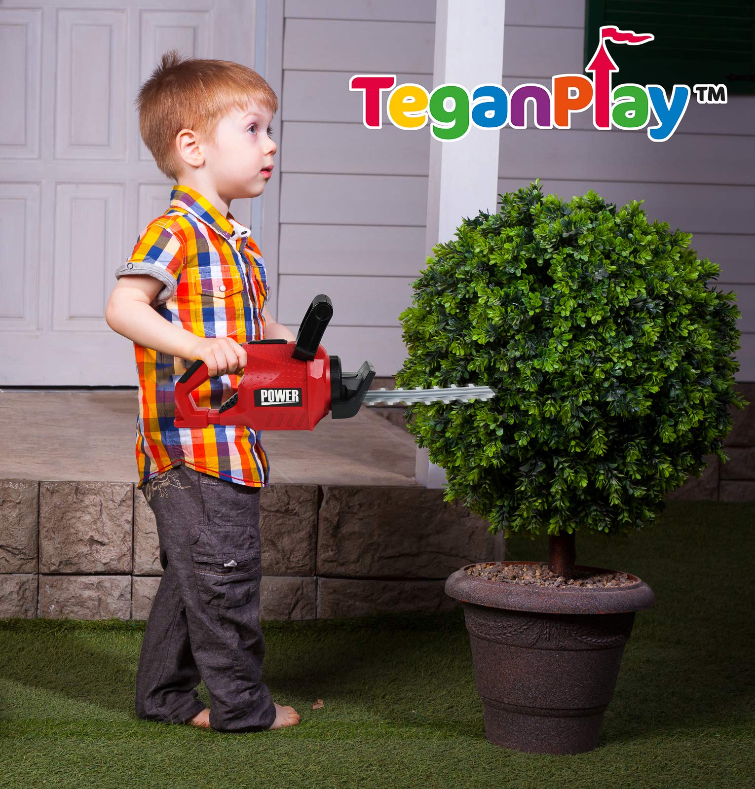 TeganPlay safety goggles included for secure, kid-friendly pretend gardening sessions.