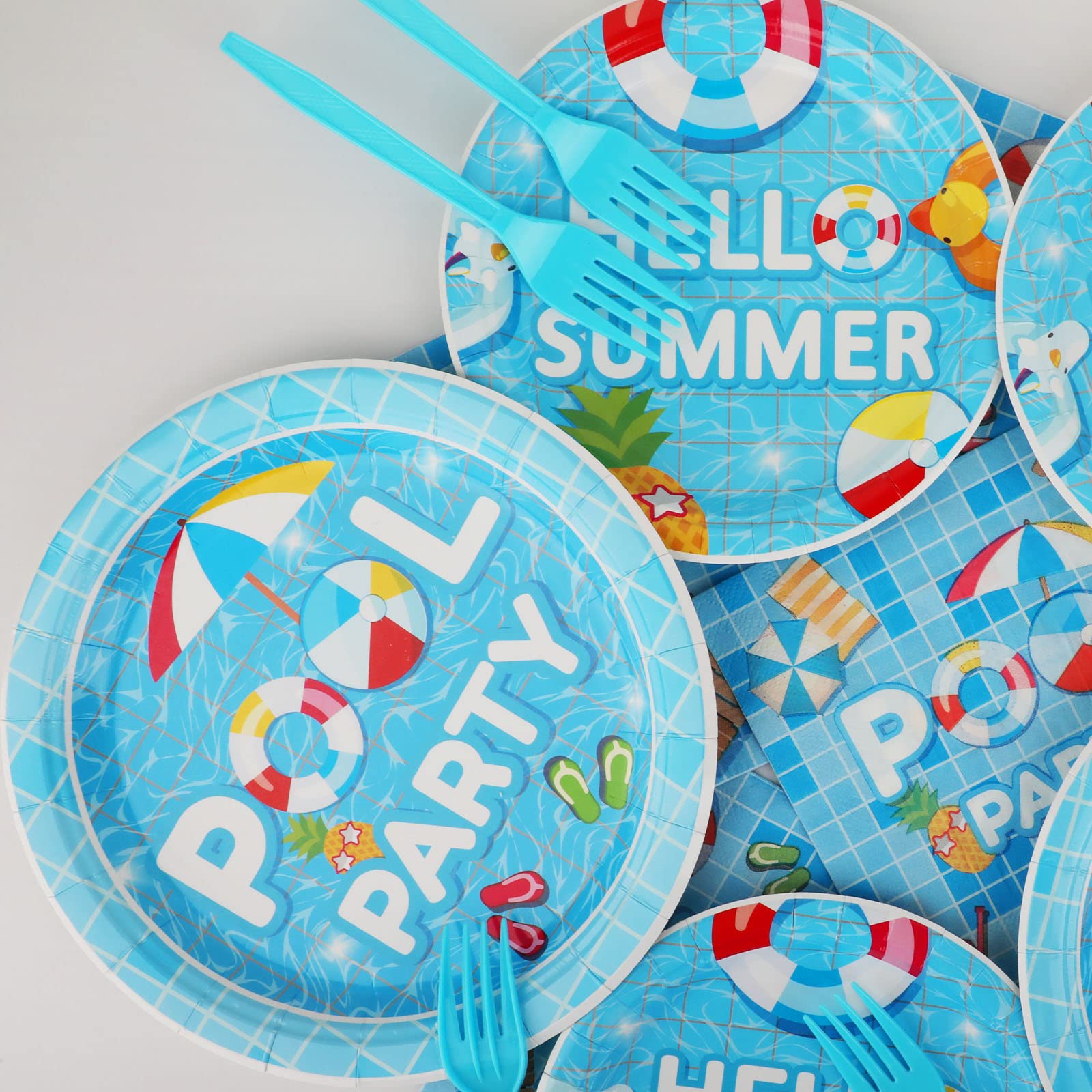 Tevxj pool party napkins for quick cleanup after sunny moments.