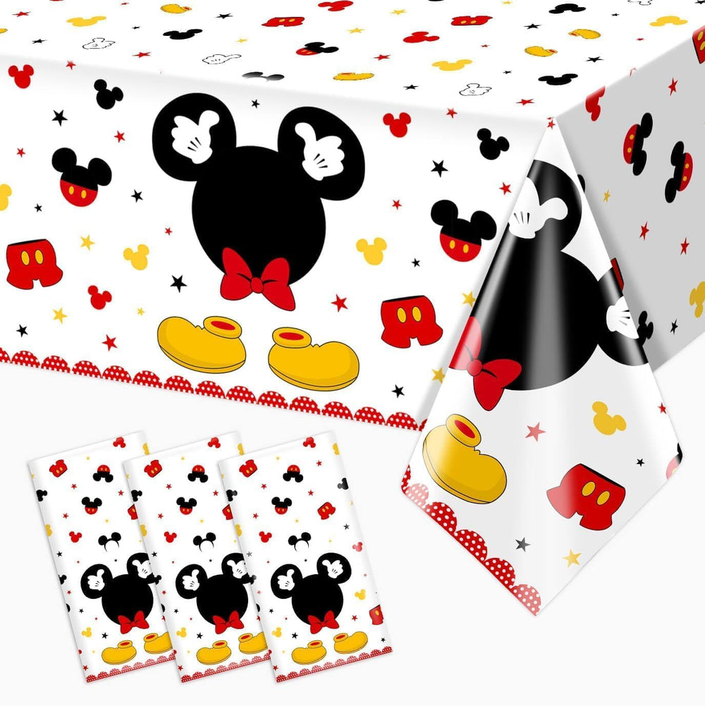 Tewess mouse-head red tablecloth adds playful party decor for kids.